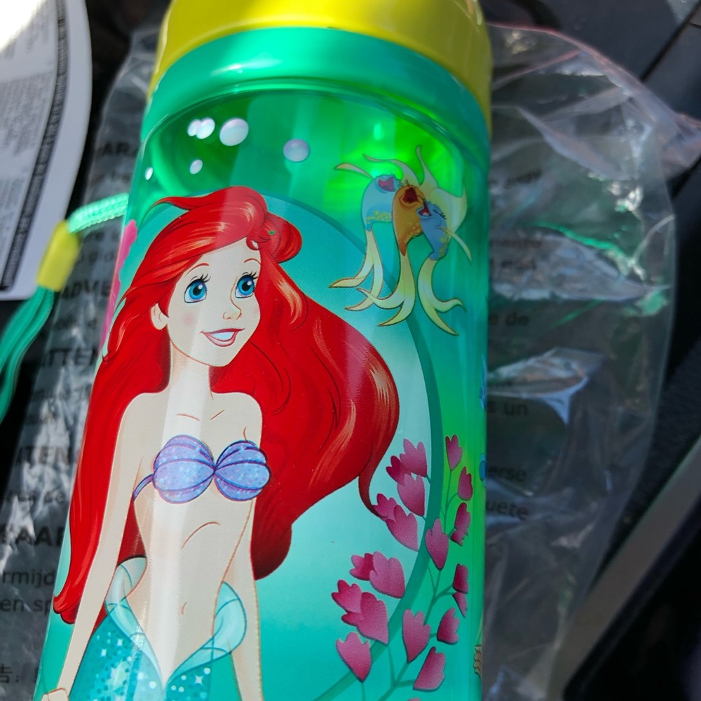 Ariel 16 oz. Water Bottle with Built-In Straw – The Little Mermaid